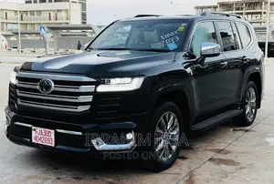 Toyota Land Cruiser 2023 Black