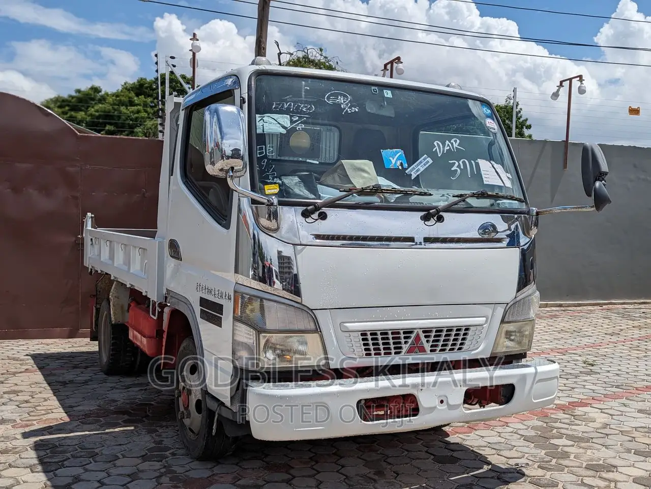 Mitsubishi Canter 2003 White