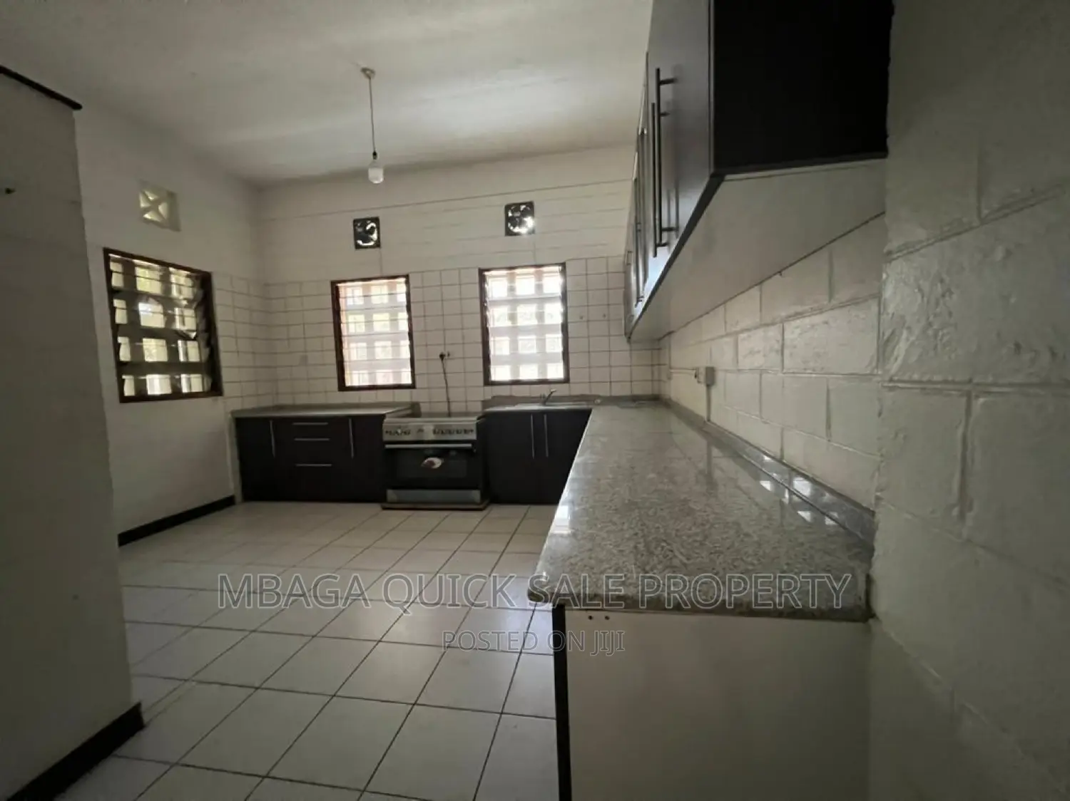 6bdrm Apartment in Mbezi Beach for rent