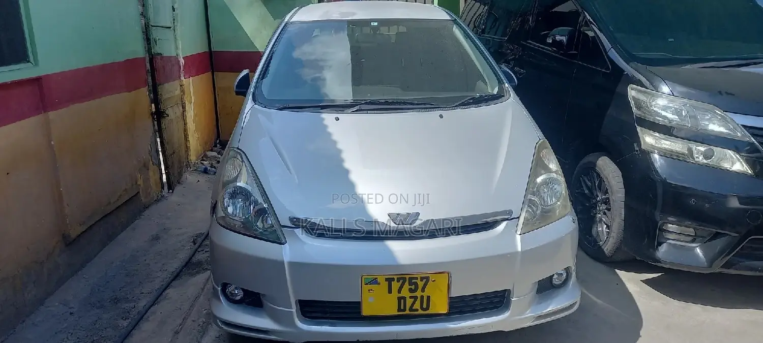 Toyota Wish 2006 Silver