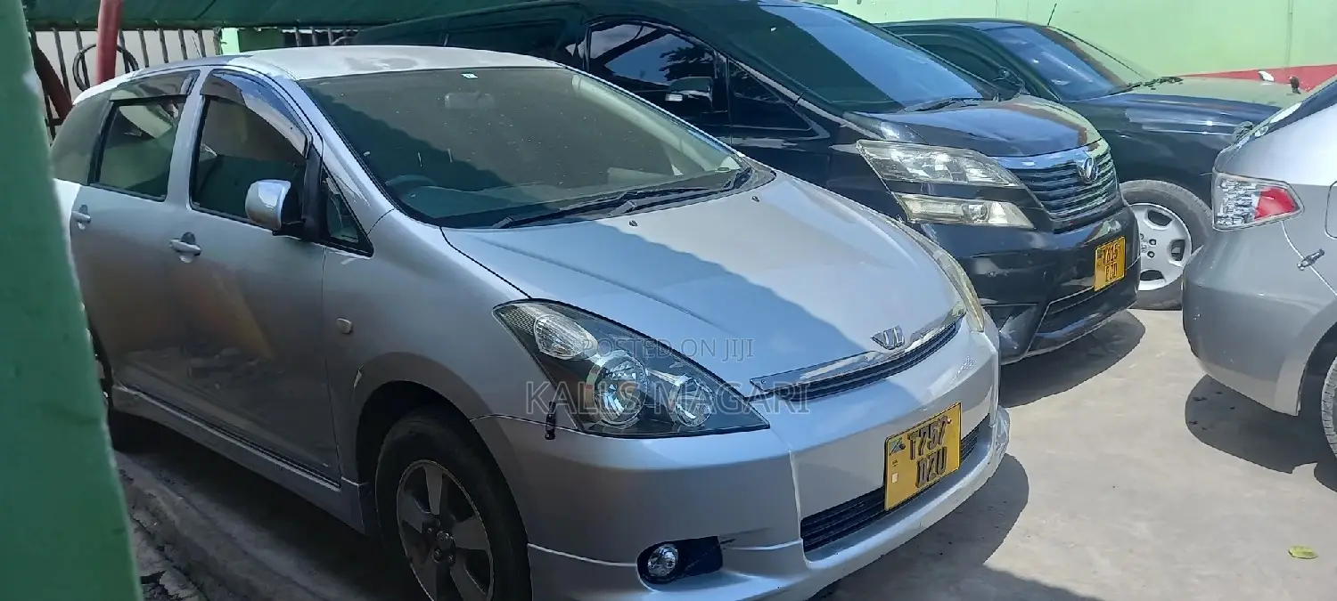 Toyota Wish 2006 Silver