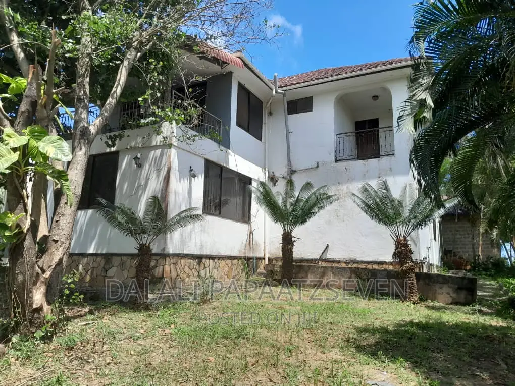 4bdrm House in Dalalipapaatzseven, Kinondoni for sale