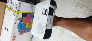 Proctor EPSON Eb-X41 Lumens 3600