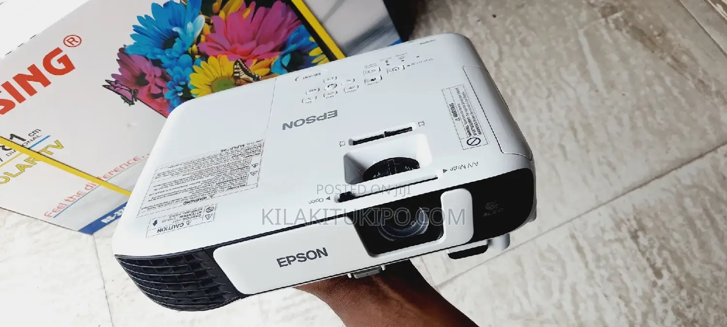 Proctor EPSON Eb-X41 Lumens 3600