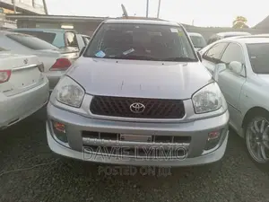 Toyota RAV4 Automatic 2002 Silver
