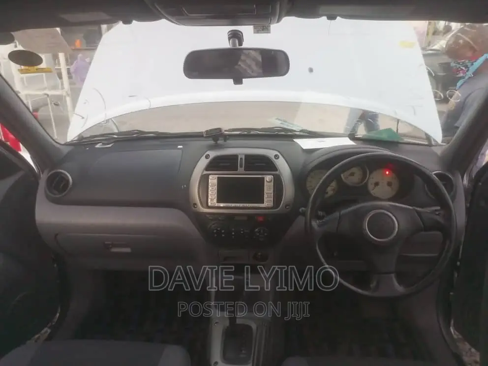 Toyota RAV4 Automatic 2002 Silver