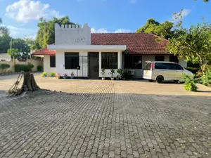 3bdrm House in Ada Estate for rent