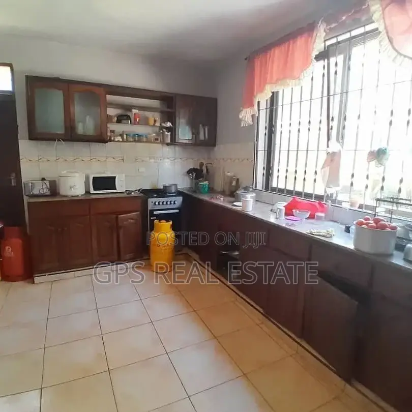 4bdrm House in Boki Dovya, Kinondoni for sale