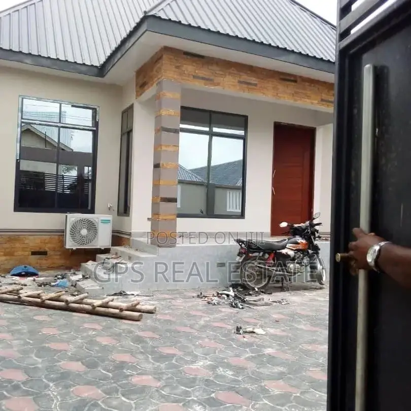 3bdrm House in Bunju B, Kinondoni for sale
