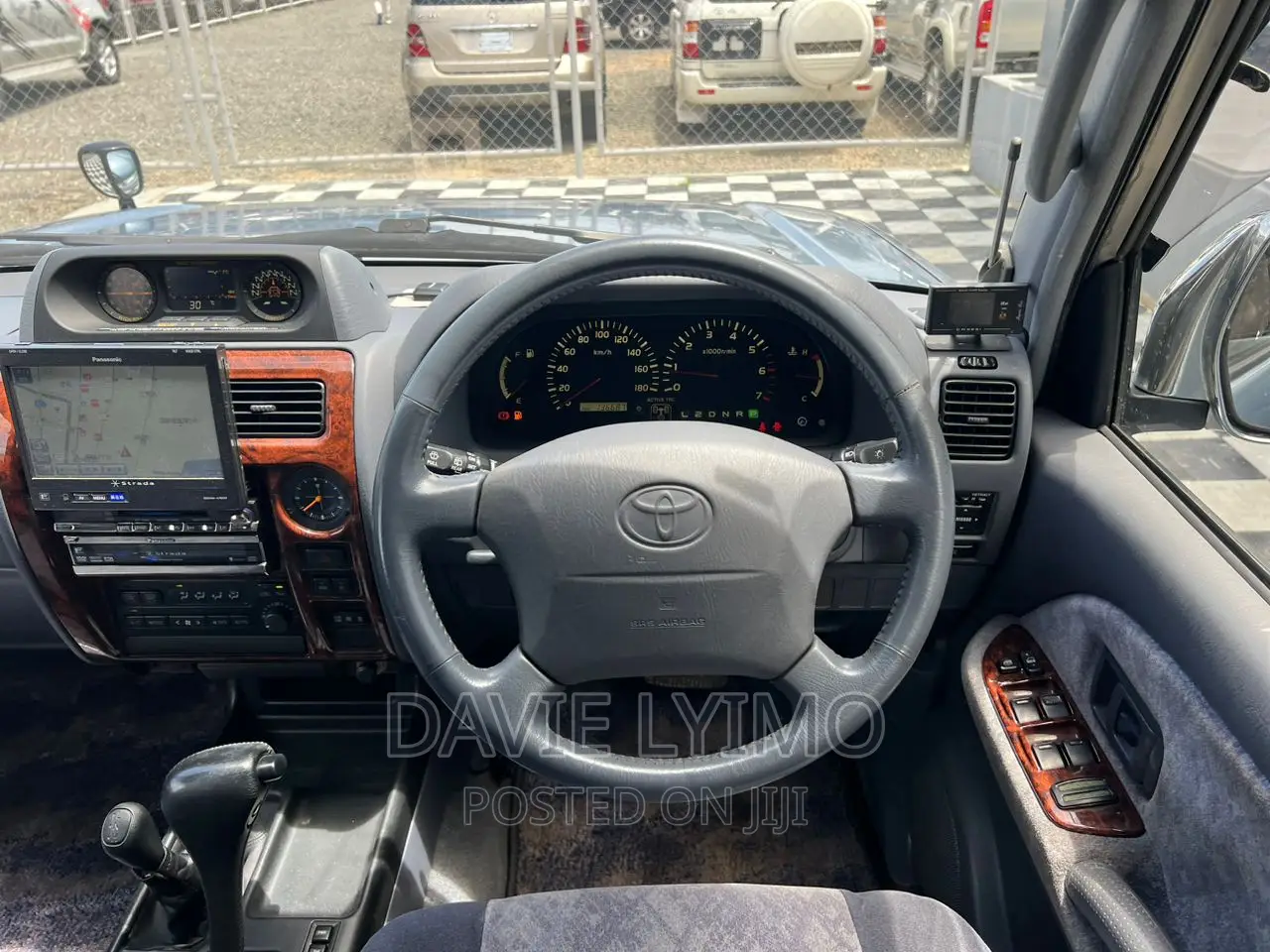 Toyota Land Cruiser Prado 3.4 V6 2000 Gray