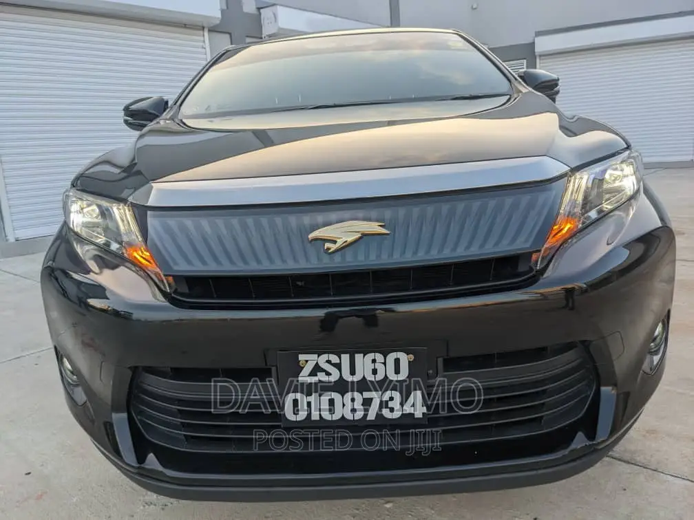 Toyota Harrier 2.0 2018 Black