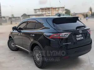 Toyota Harrier 2.0 2018 Black