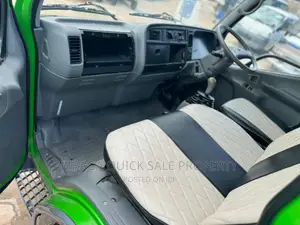 Gari Ipo Sokoni Canter Truck