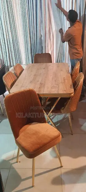 Dinning Table Hard Wood With 6 Chairs