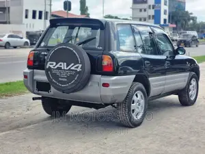 Toyota RAV4 1995 Black