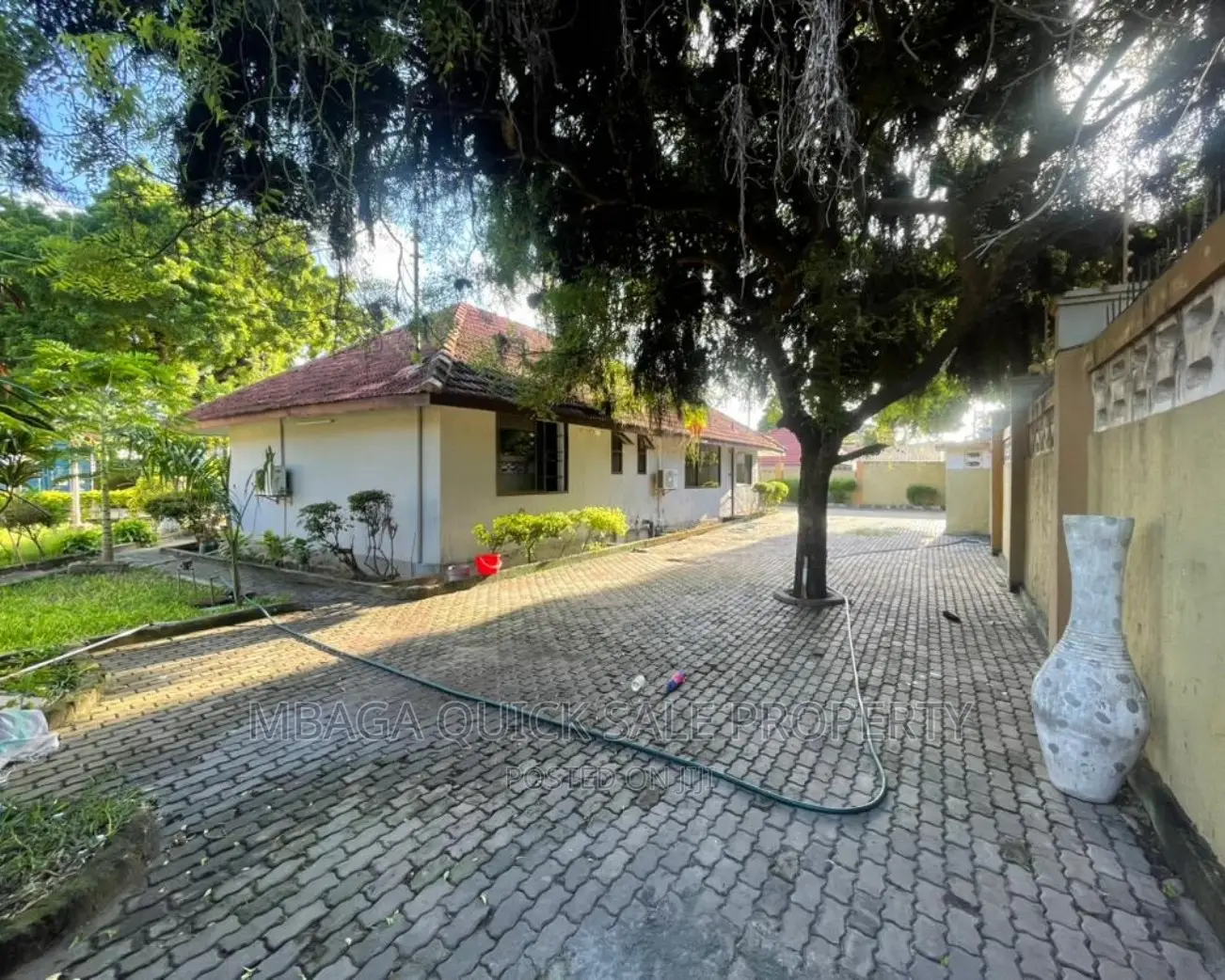 3bdrm Apartment in Ada Estate for rent