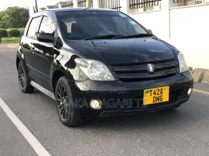 Toyota IST 2003 Black