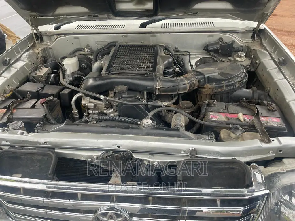 Toyota Land Cruiser Prado 1998 Silver