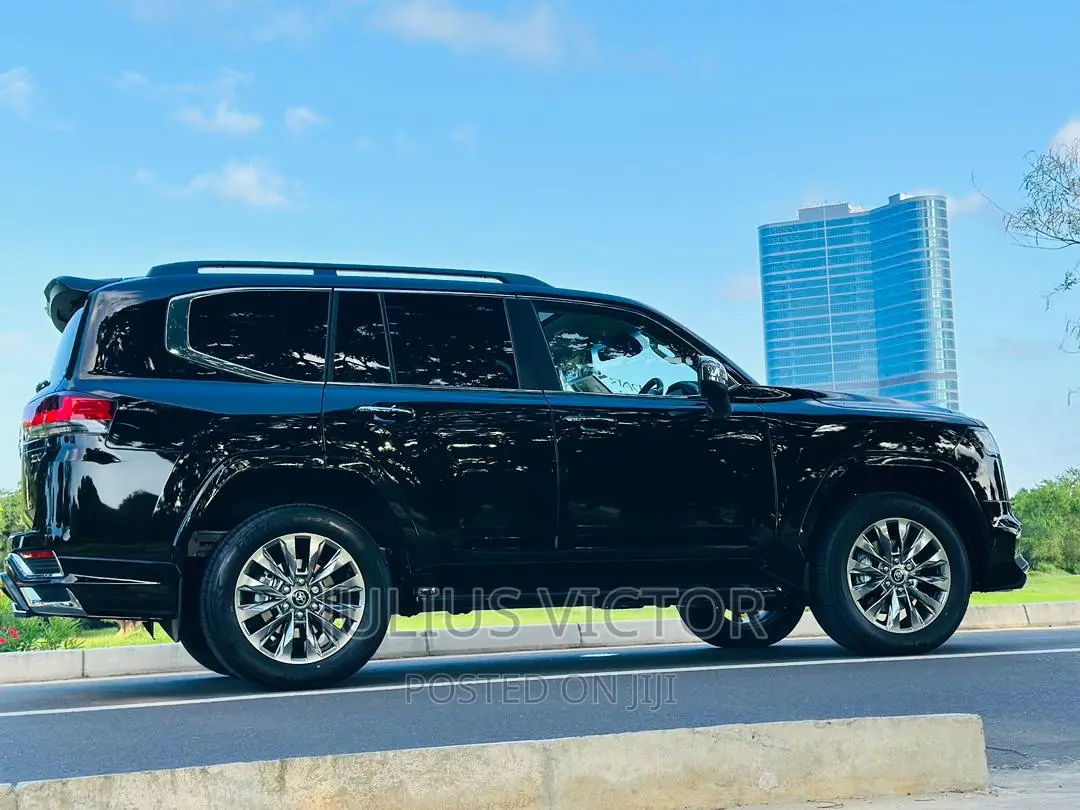 New Toyota Land Cruiser 2023 Black