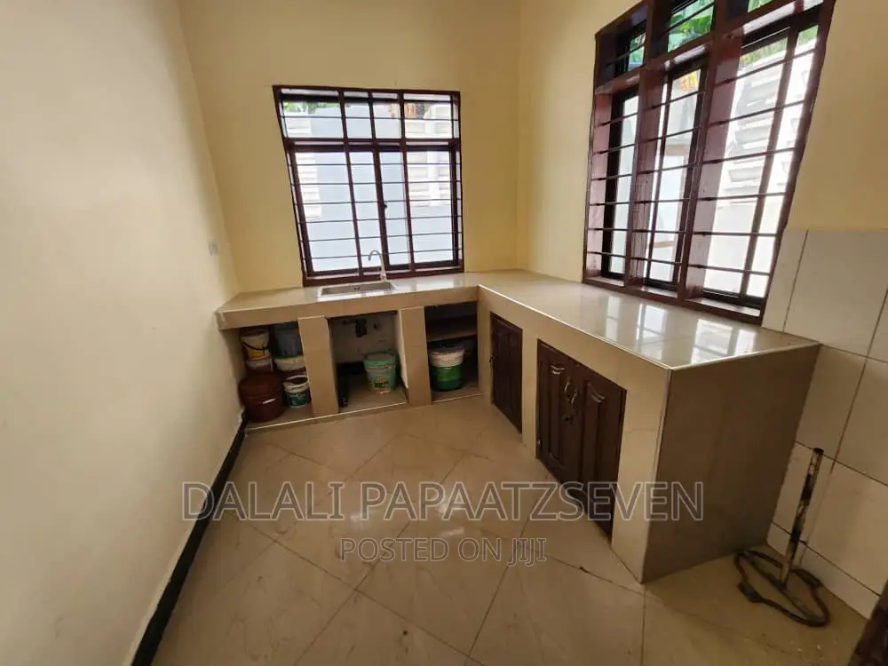 3bdrm House in Dalalipapaatzseven, Kigamboni for sale
