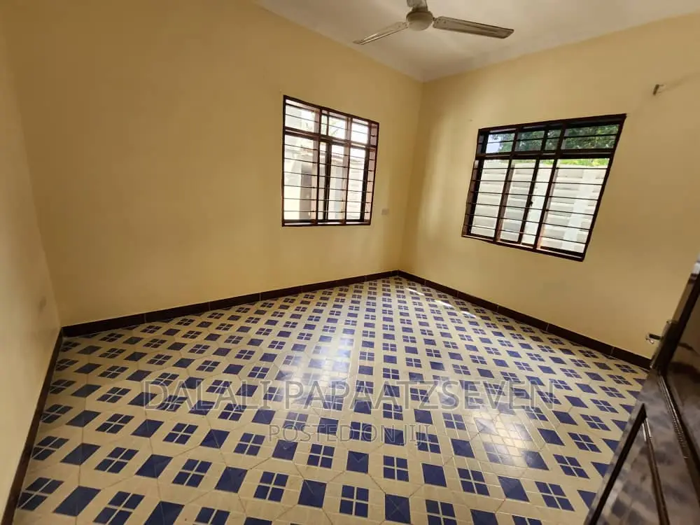 3bdrm House in Dalalipapaatzseven, Kigamboni for sale