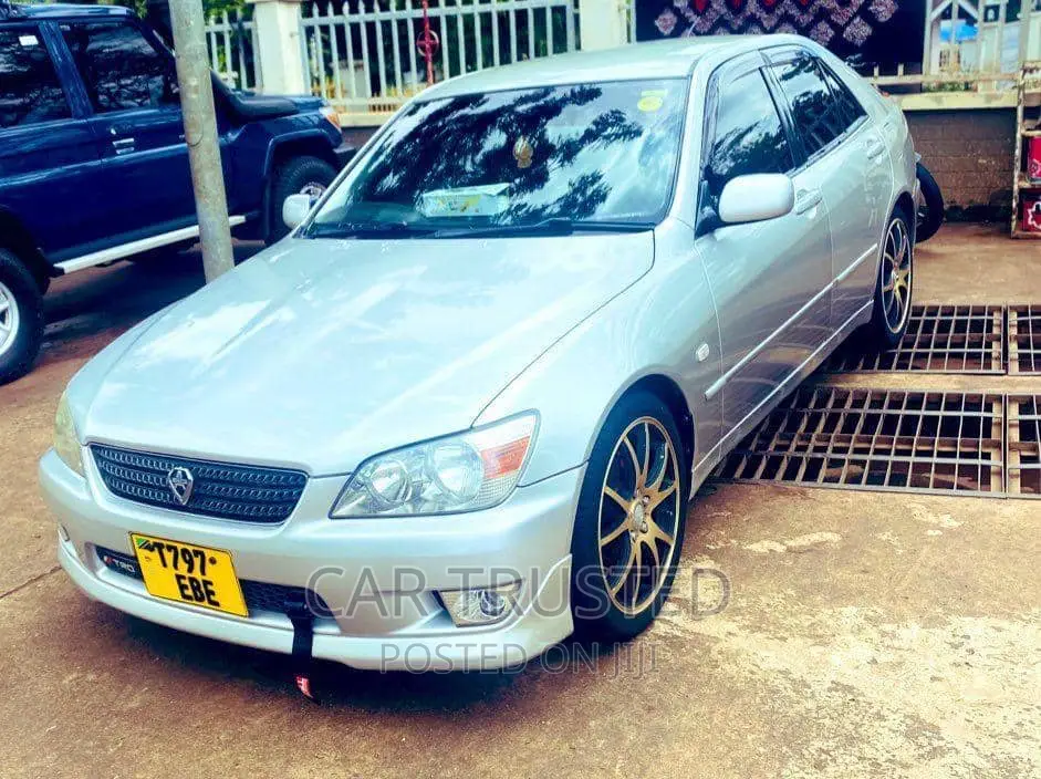 Toyota Altezza 2002 Silver