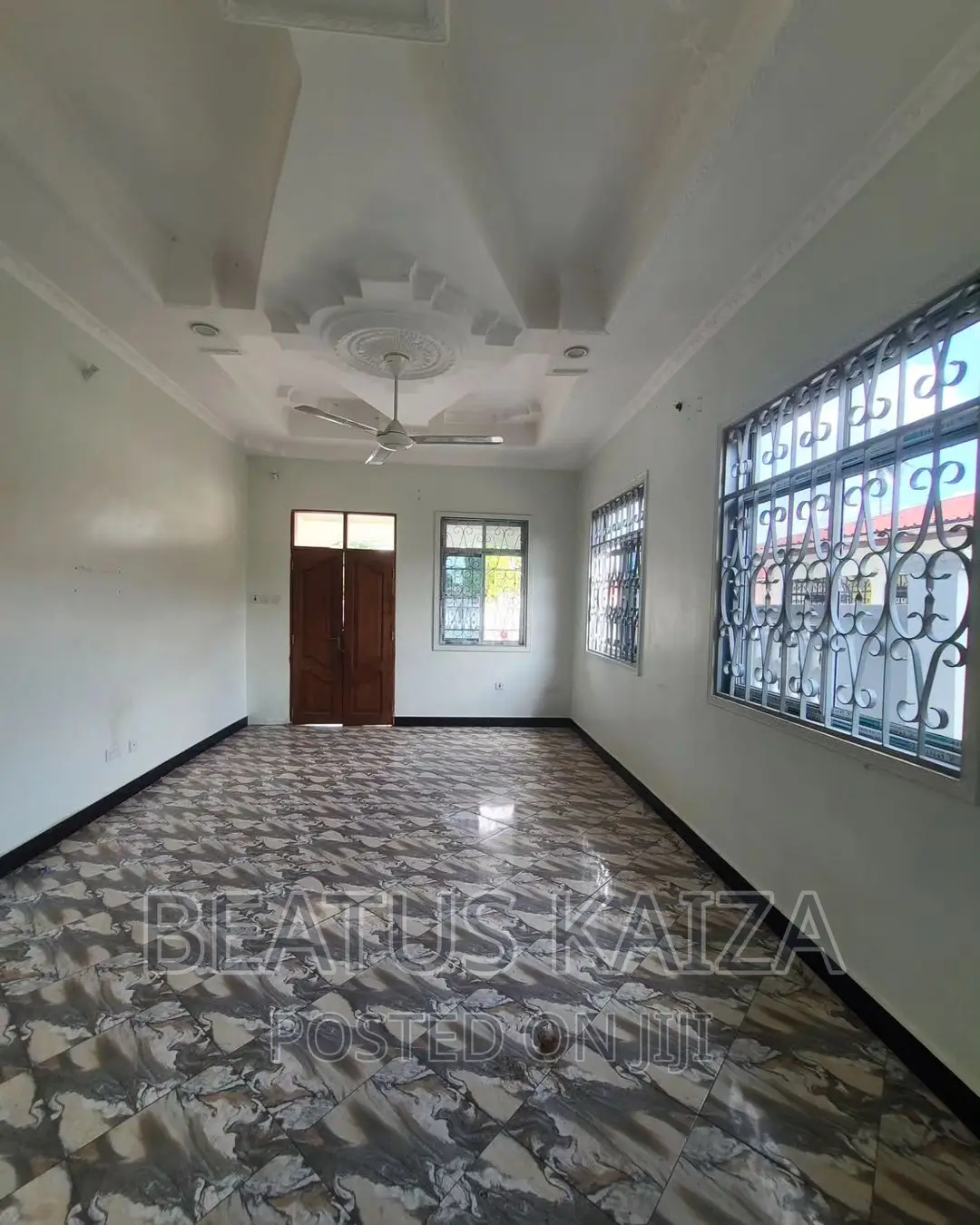 4bdrm Bungalow in Kinyerezi Shule, Tabata for rent