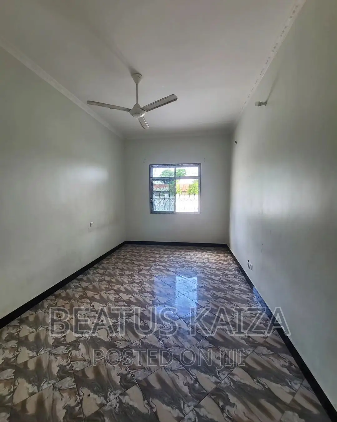 4bdrm Bungalow in Kinyerezi Shule, Tabata for rent