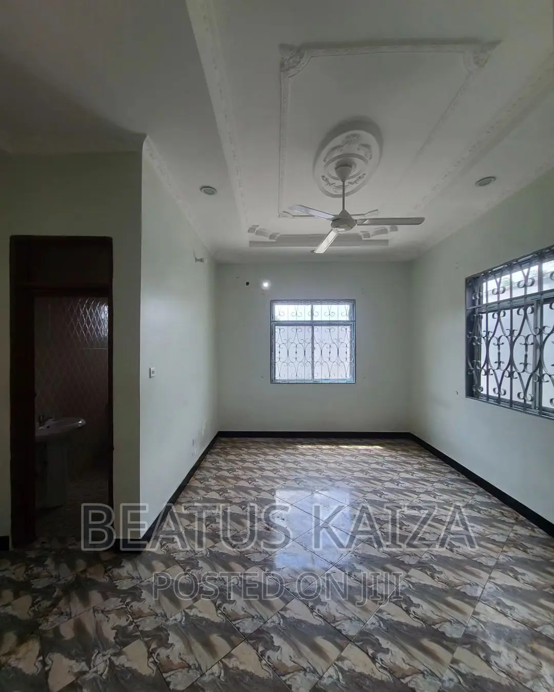 4bdrm Bungalow in Kinyerezi Shule, Tabata for rent