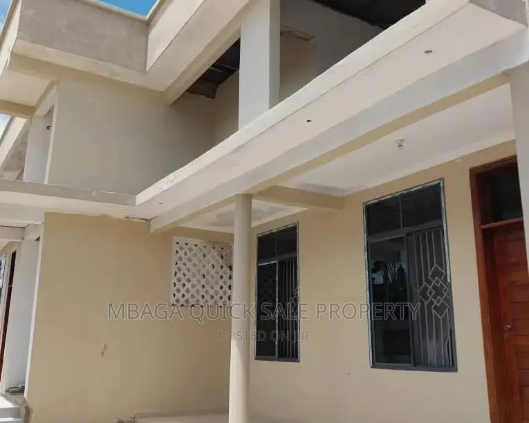 4bdrm House in Boko Basihaya, Bunju for sale