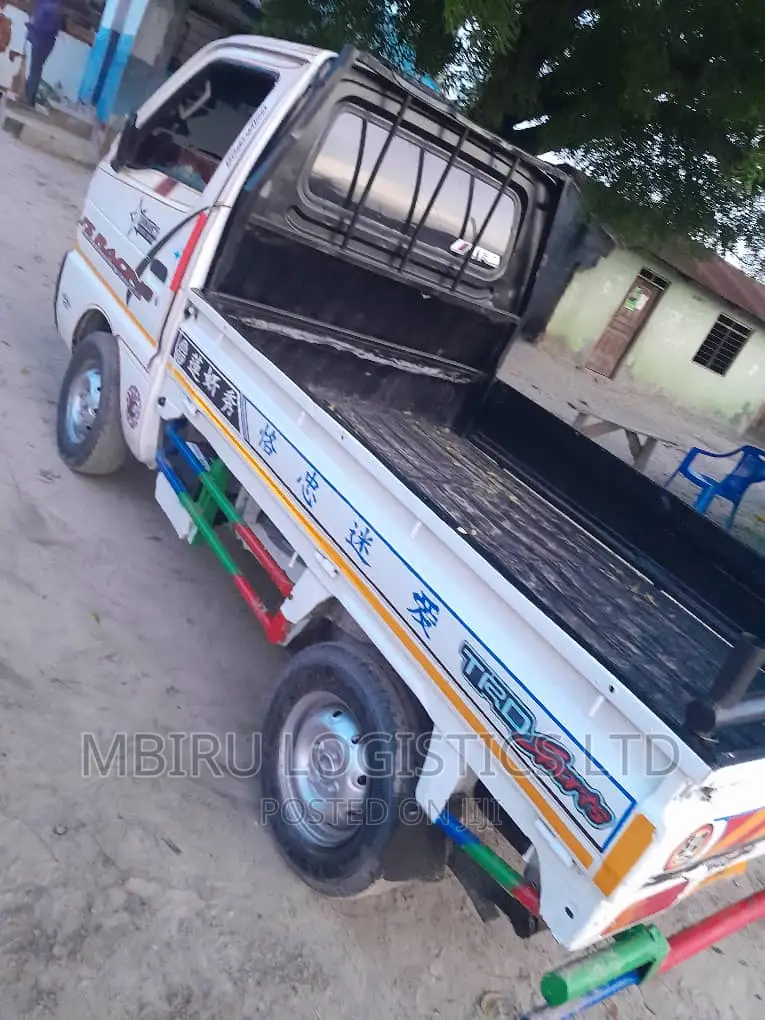 Suzuki Carry DHL Inauzwa