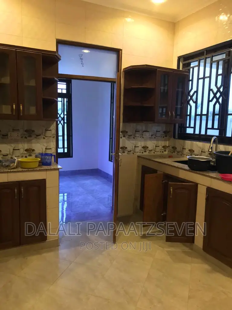 3bdrm House in Dalalipapaatzseven, Bunju for rent