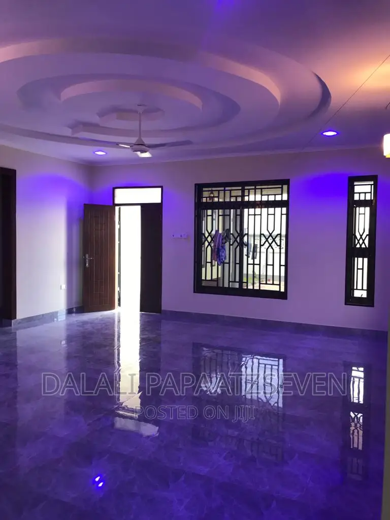 3bdrm House in Dalalipapaatzseven, Bunju for rent