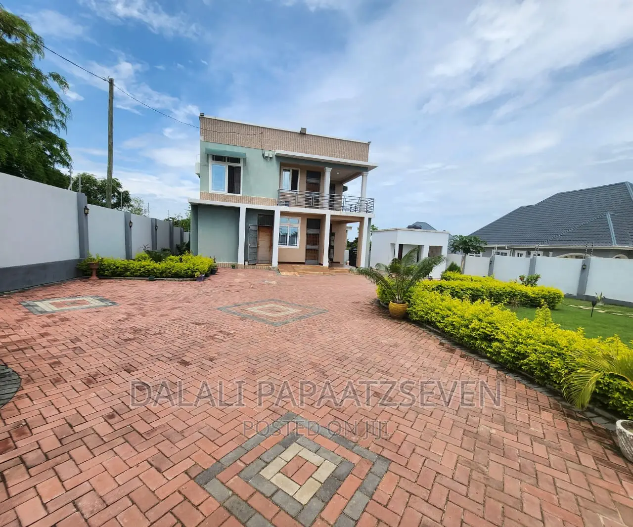 3bdrm House in Dalalipapaatzseven, Kinondoni for rent