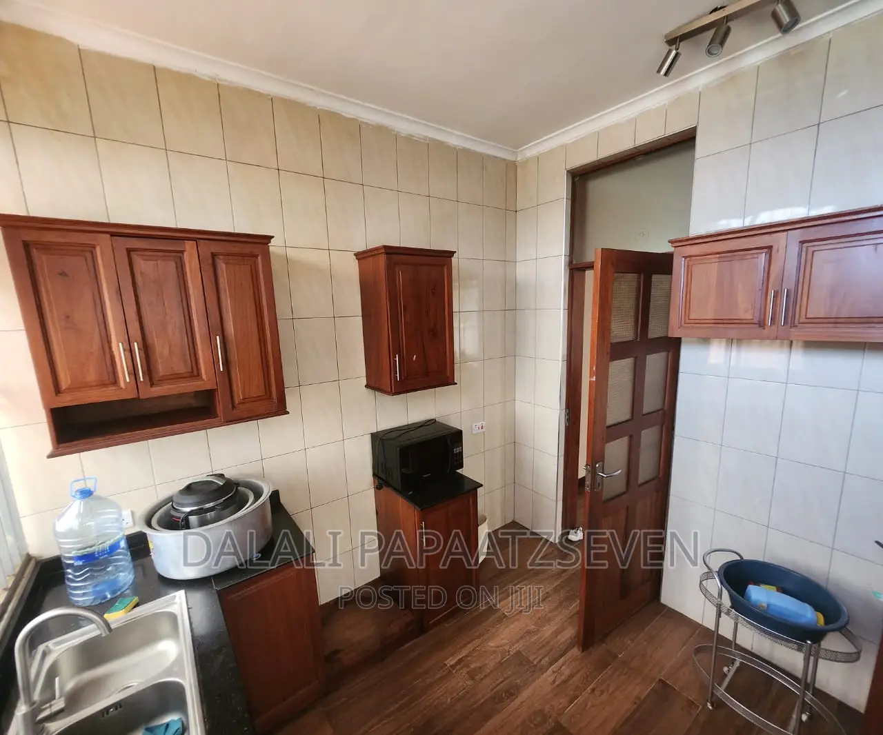 3bdrm House in Dalalipapaatzseven, Kinondoni for rent