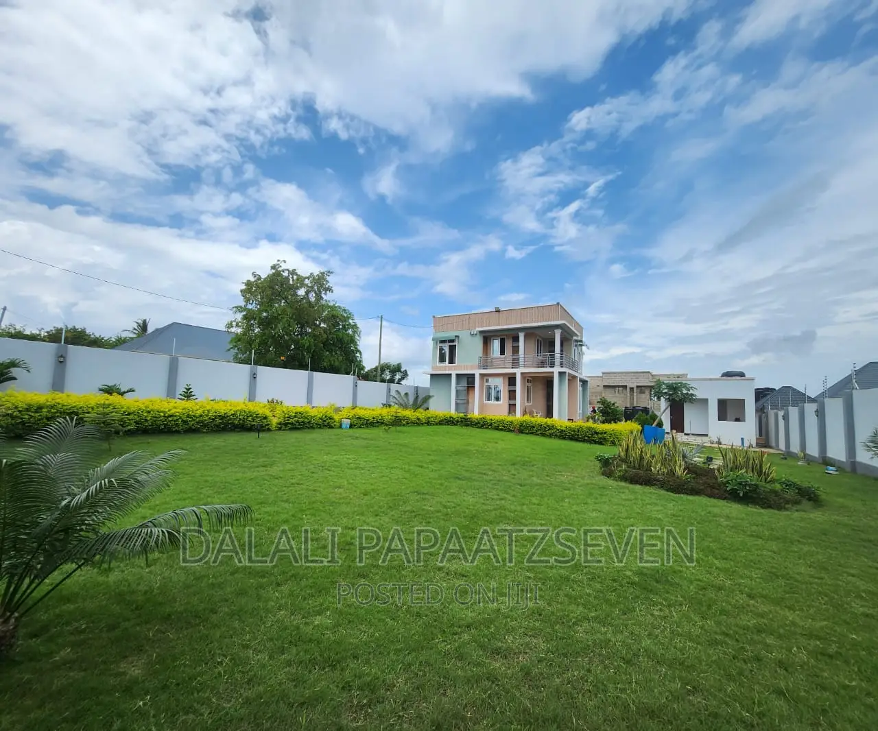 3bdrm House in Dalalipapaatzseven, Kinondoni for rent