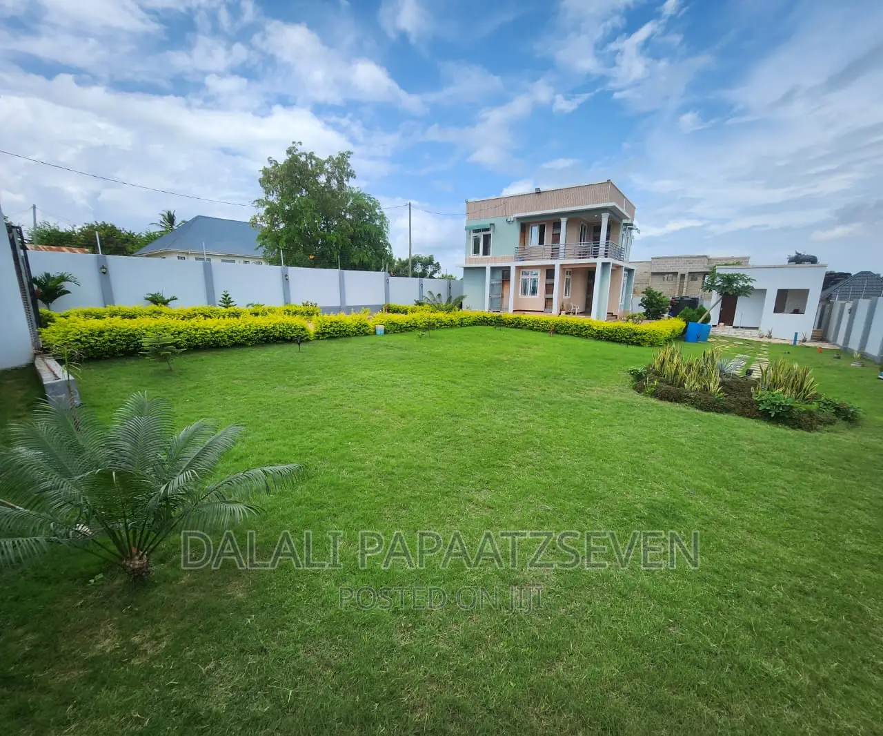 3bdrm House in Dalalipapaatzseven, Kinondoni for rent