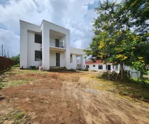 Photo - 3bdrm House in Madale Shule, Bunju for sale