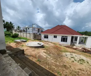 3bdrm House in Madale Shule, Bunju for sale