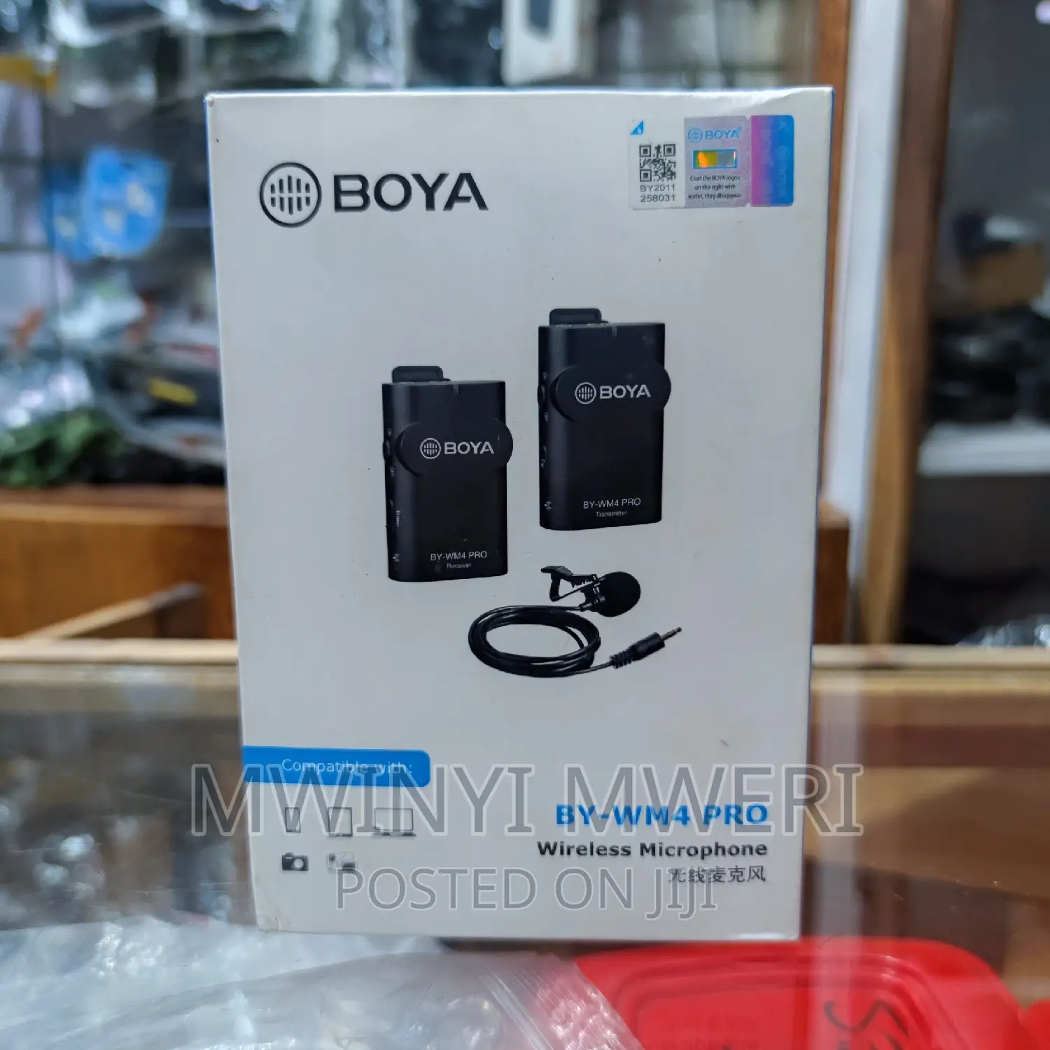 BOYA BY-WM4 PRO Wireless Lavalier Microphone System 2.4 GHZ