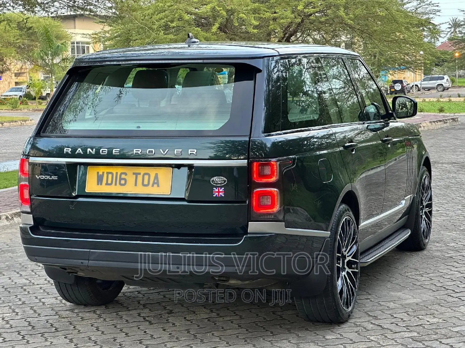Land Rover Range Rover Vogue 2016 Green