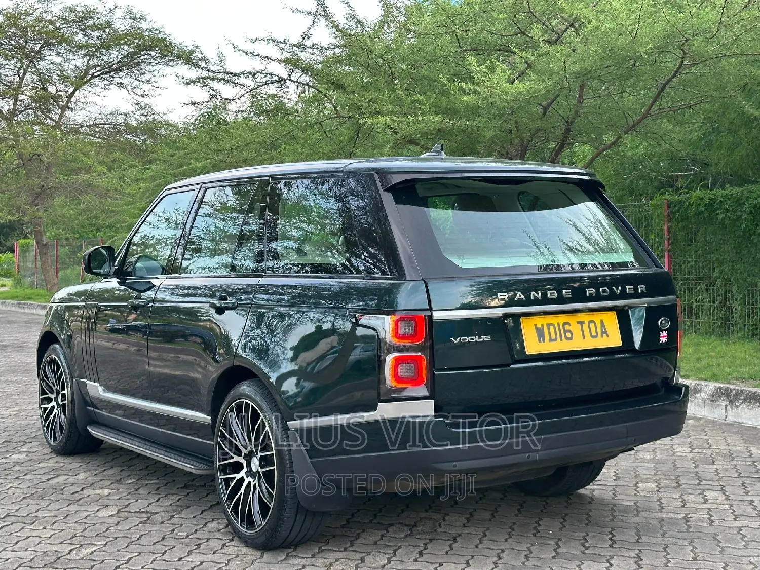 Land Rover Range Rover Vogue 2016 Green