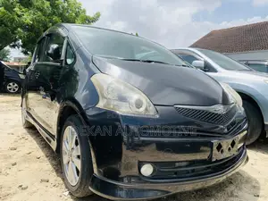 Photo - Toyota Ractis 1.5 AWD 2008 Black