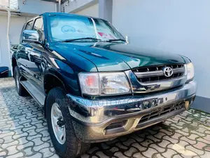 Photo - Toyota Hilux 2800 Raider D-Cab 2004 Green