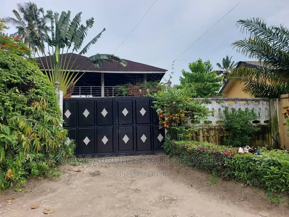 4bdrm House in Mikocheni B for sale