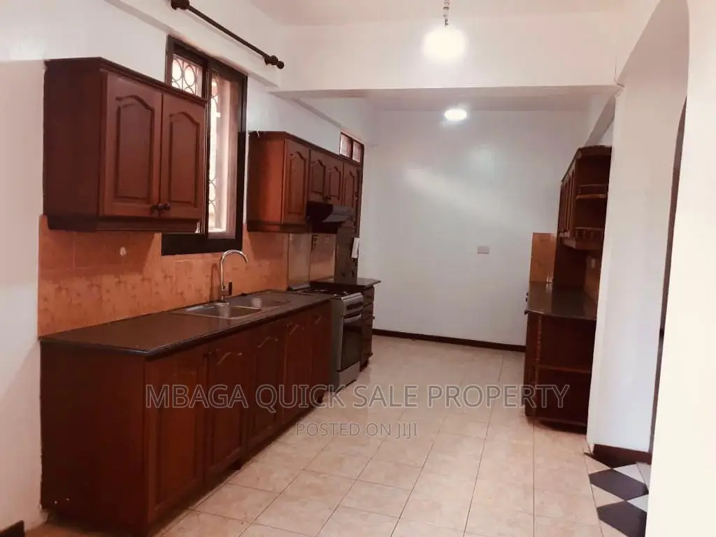 3bdrm House in Msasani for rent