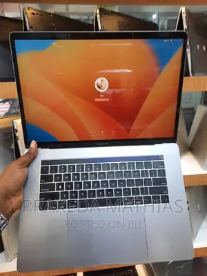 Laptop Apple MacBook Pro 2019 16GB Intel Core I9 SSD 512GB
