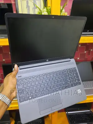 Laptop HP 250 G7 8GB Intel Core I5 HDD+SSD 512GB