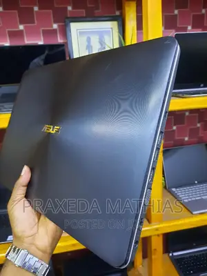 Laptop Asus A42JY 8GB Intel Core I5 HDD 320GB