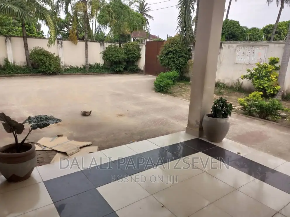 3bdrm House in Dalalipapaatzseven, Kinondoni for rent